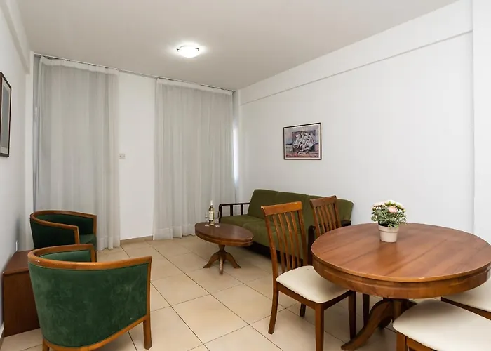 Flora Hotel Protaras